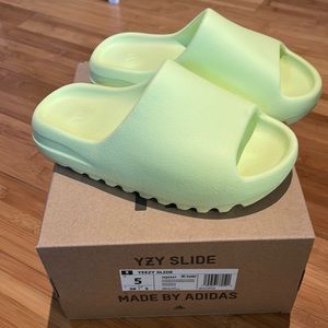 Yeezy slides in glow green- authentic